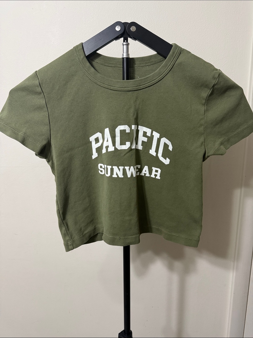 PS/LA Pacific Sunwear Olive Green Graphic Crop Top S